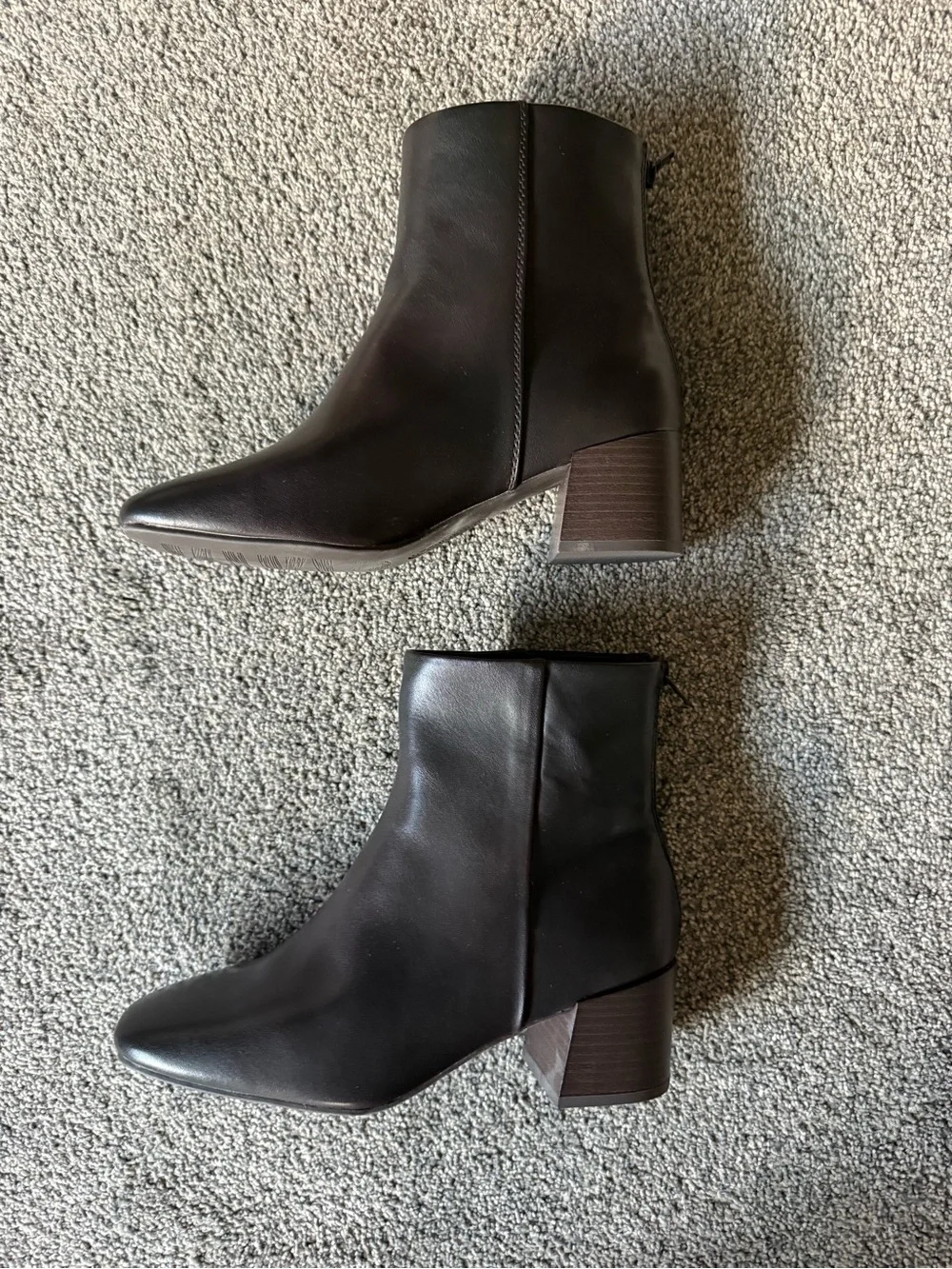 Baretraps Women’s Emilie Bootie in Dark Brown Size 6.5 Wide—NWOT